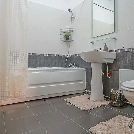 Apartment Center *