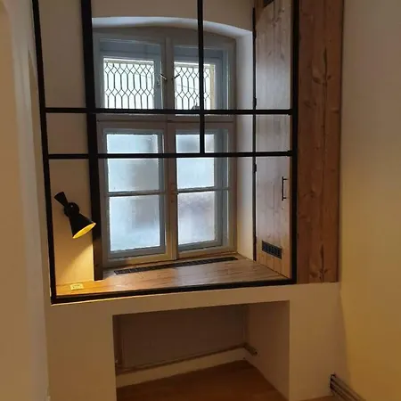 Center Apartment *